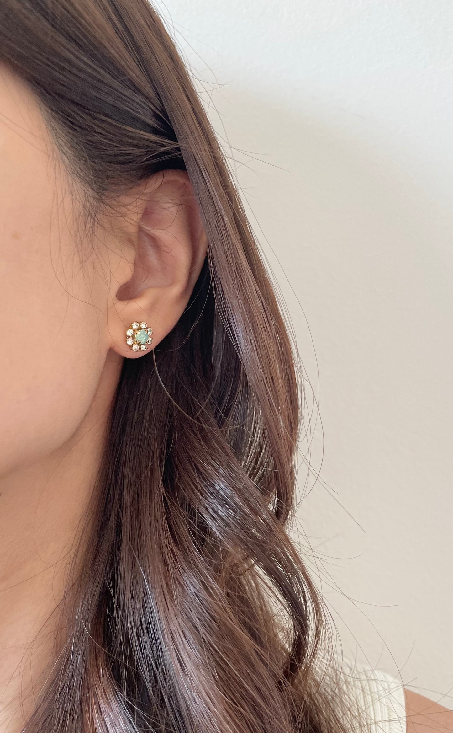 Nina Opal Green Crystal Flower