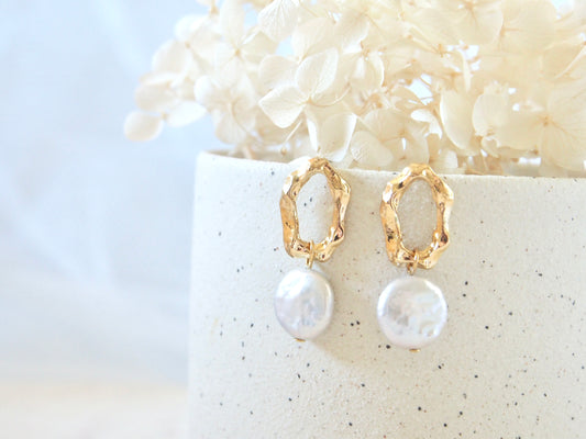 Katie Freshwater Coin Pearl Hoop