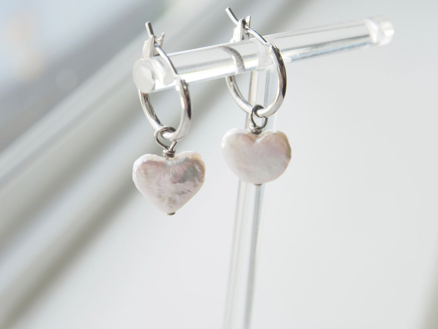Amelia Two-way Heart Pearl Hoop