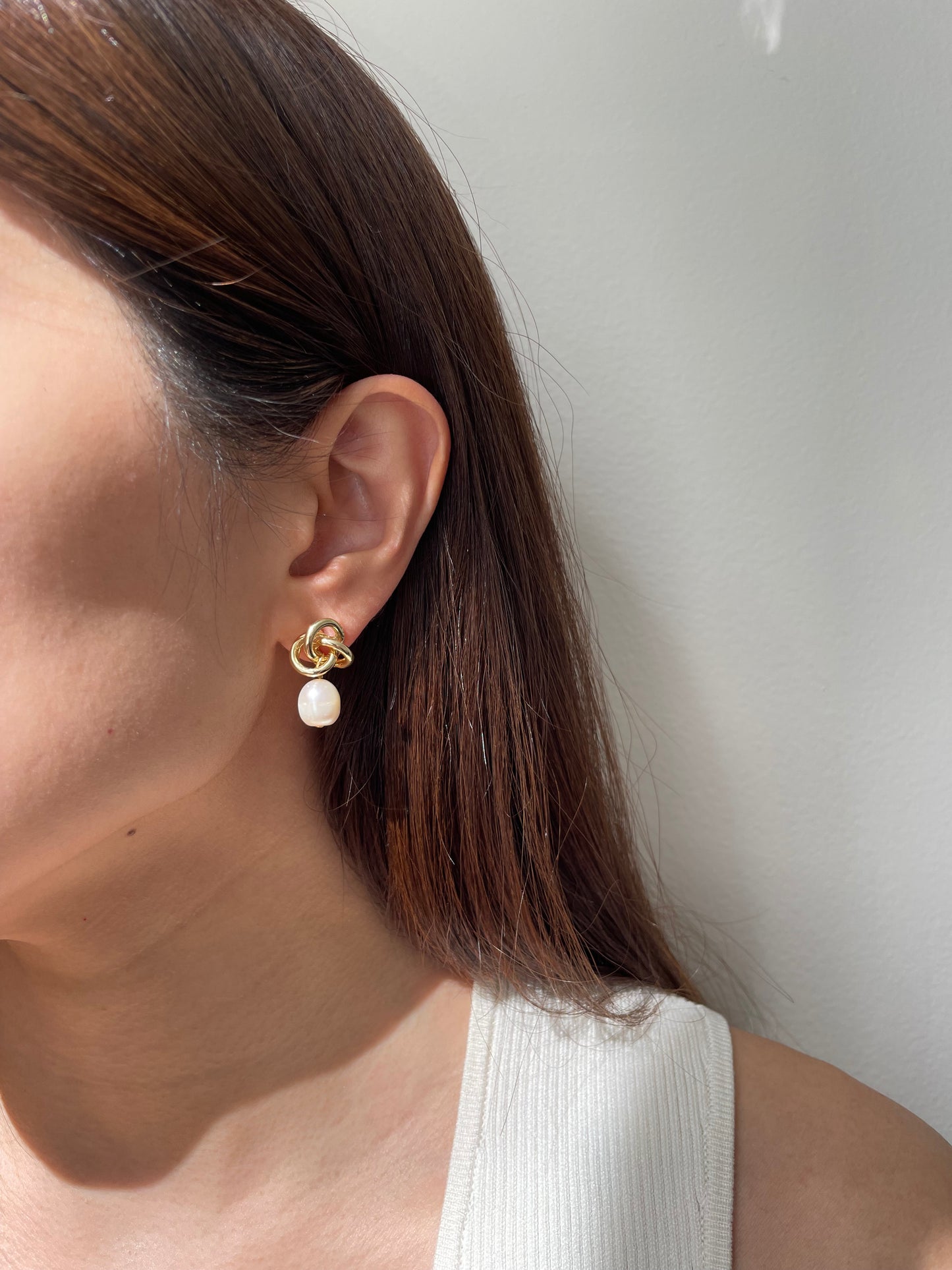 Brianna Twist Pearl Dangle