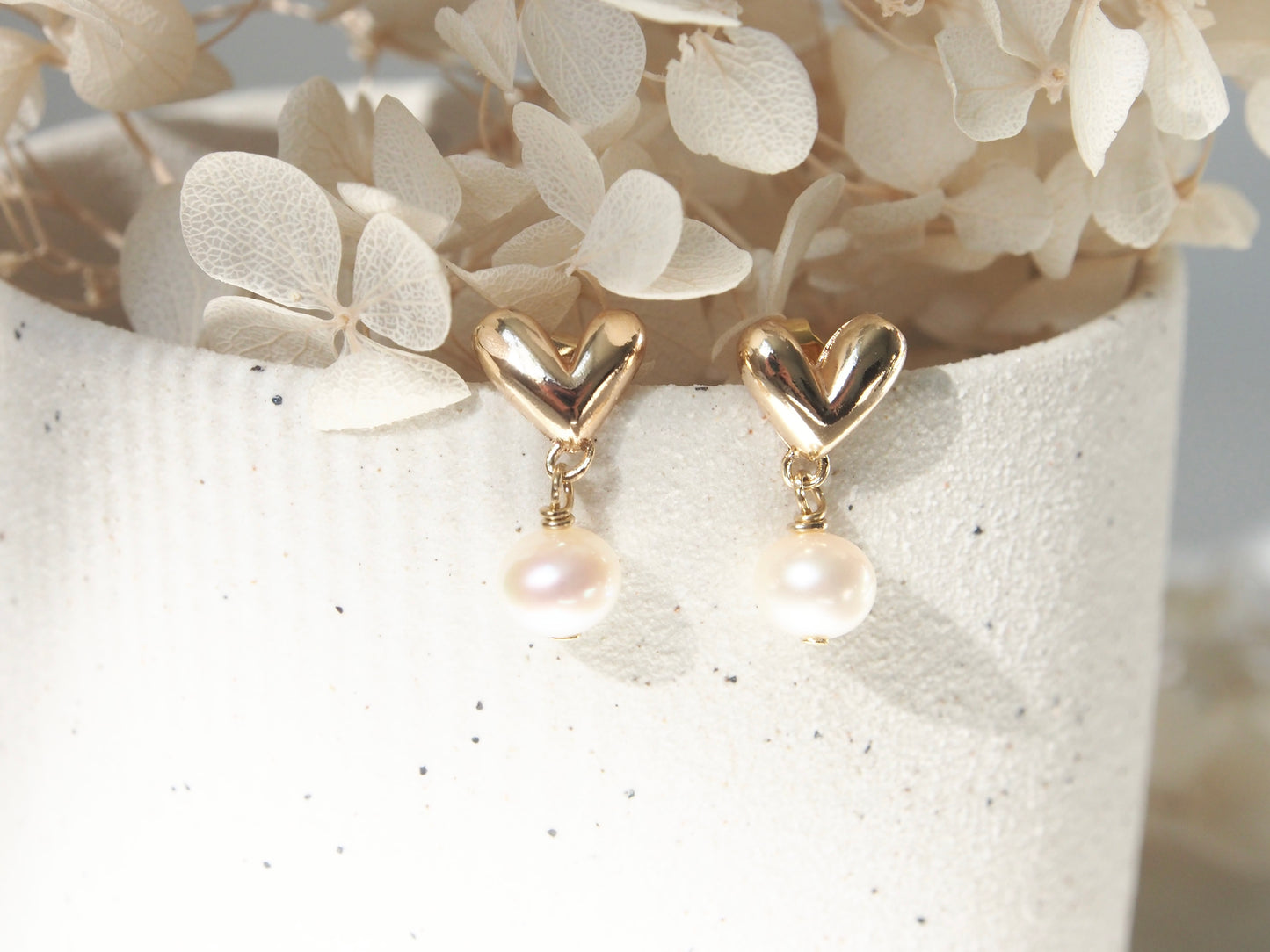Jess Dainy Heart Freshwater Pearl Earrings