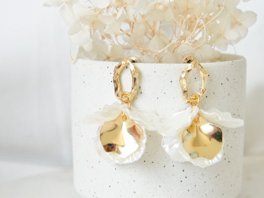 Ciara Shell Dangle Earrings