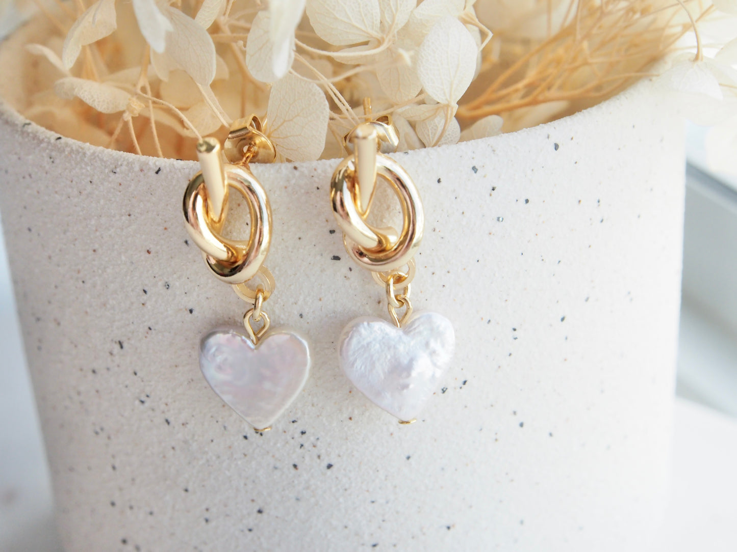 Rosie Freshwater Heart Knot