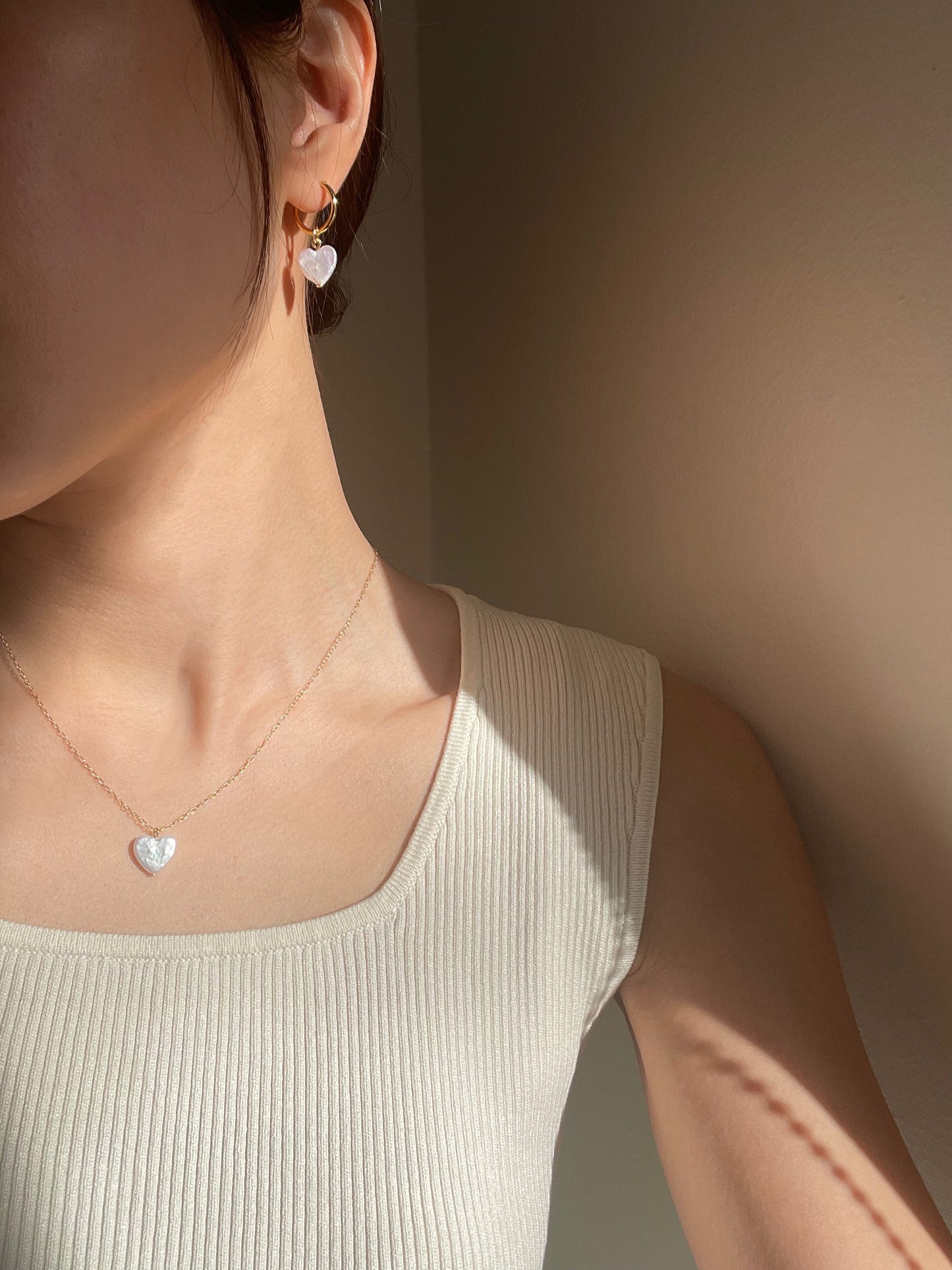 Amelia Two-way Heart Pearl Hoop