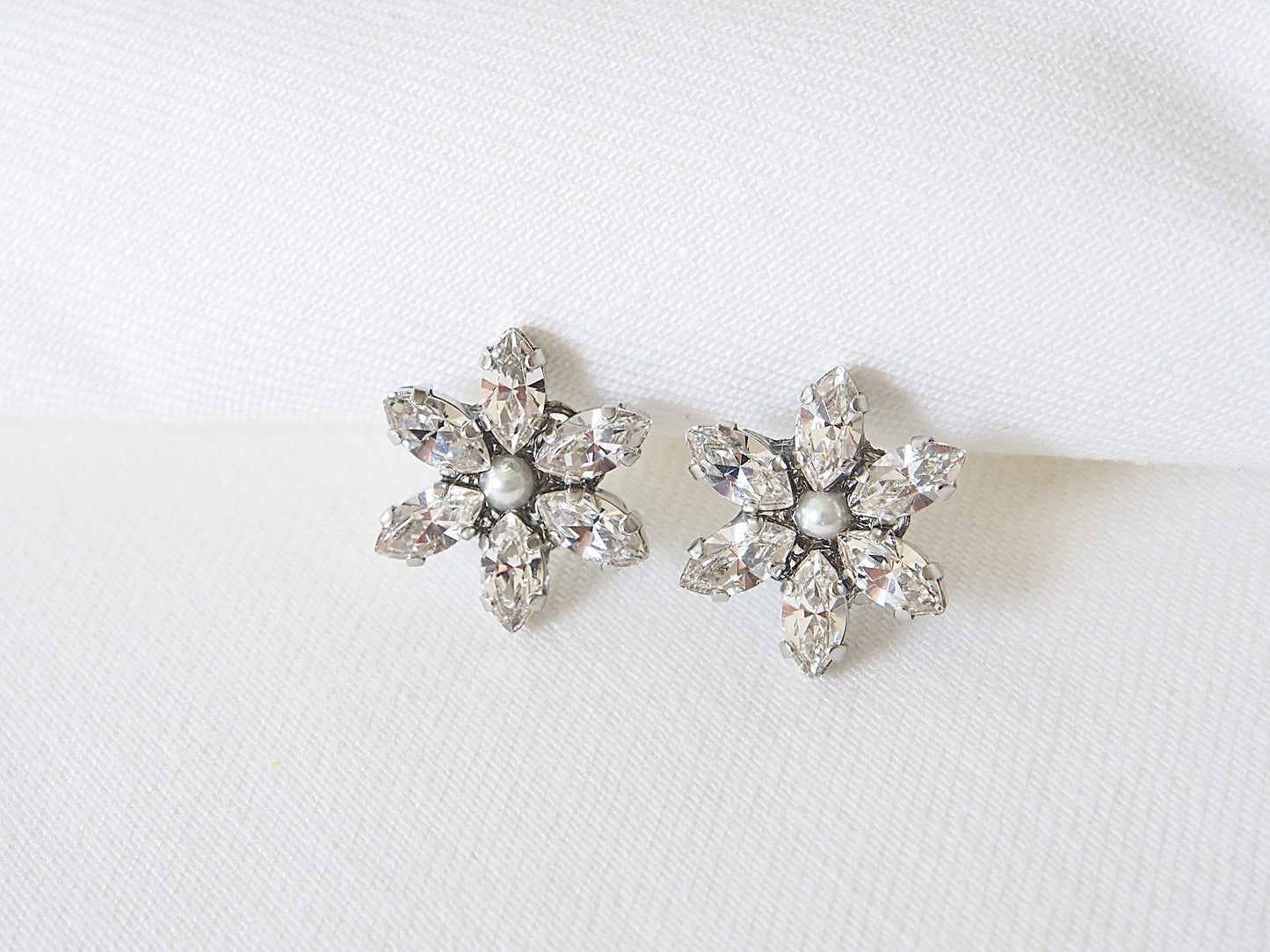 Daisy Swarovski Earrings