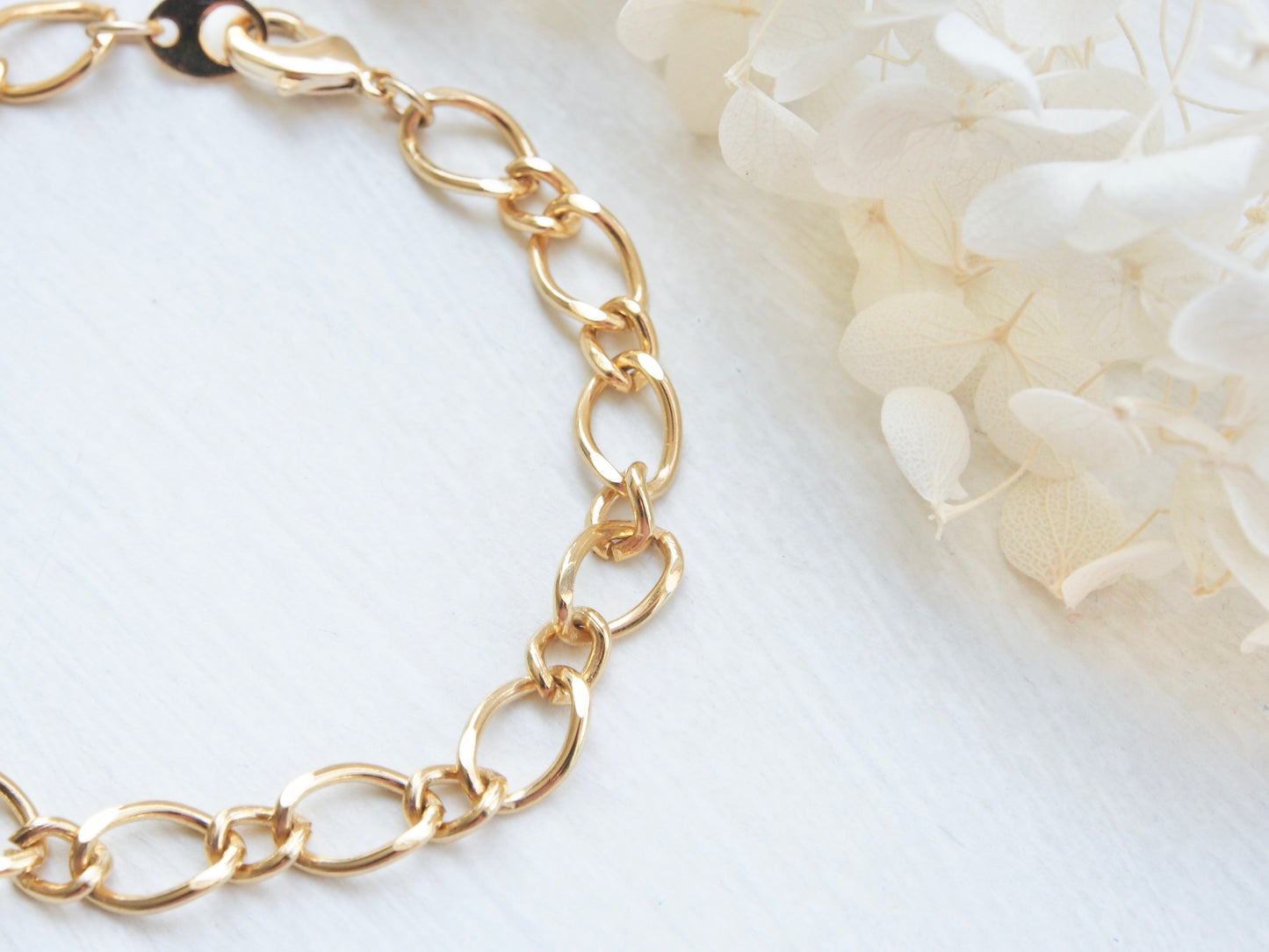 Bianca Oval Figaro Chain Bracelet