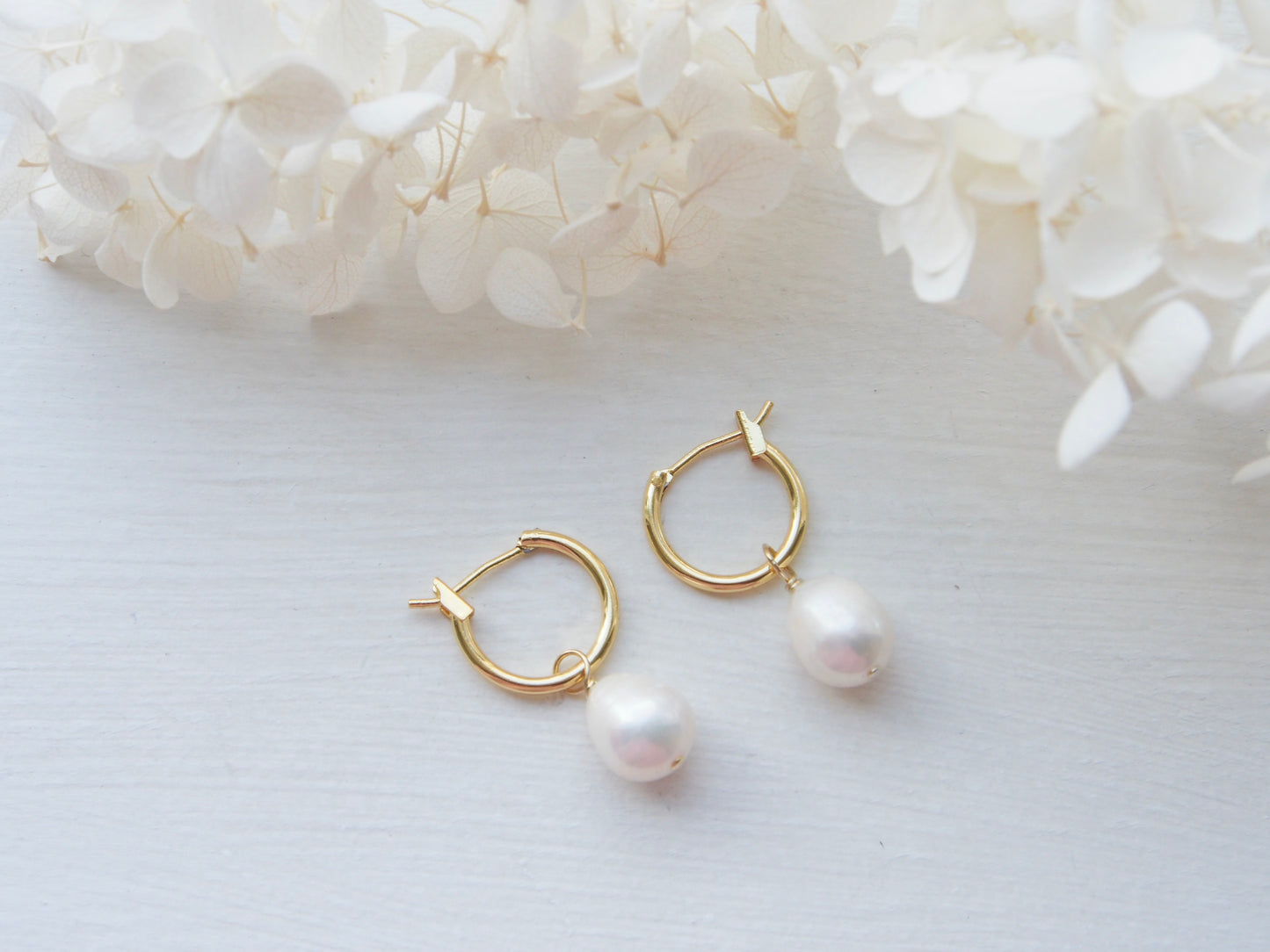 Jenny Two-way Pearl Hoop