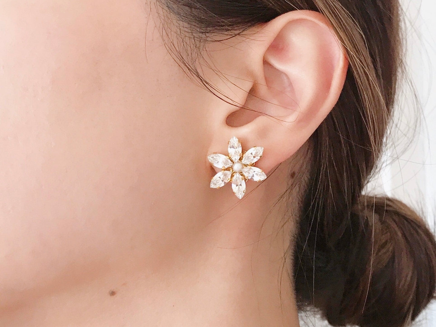 Daisy Swarovski Earrings