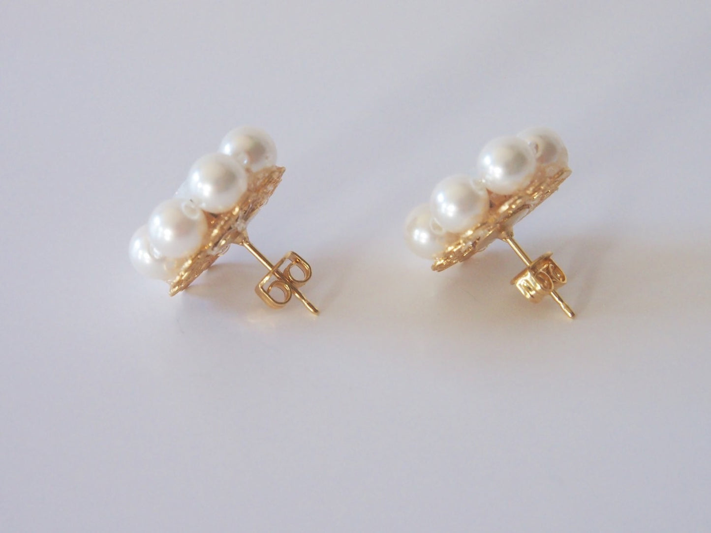 Chloe Pearl Flower Cluster Earrings